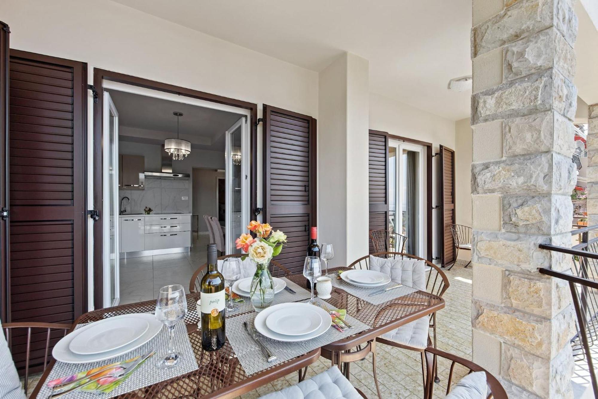 Apartments Lady M Rabac Esterno foto