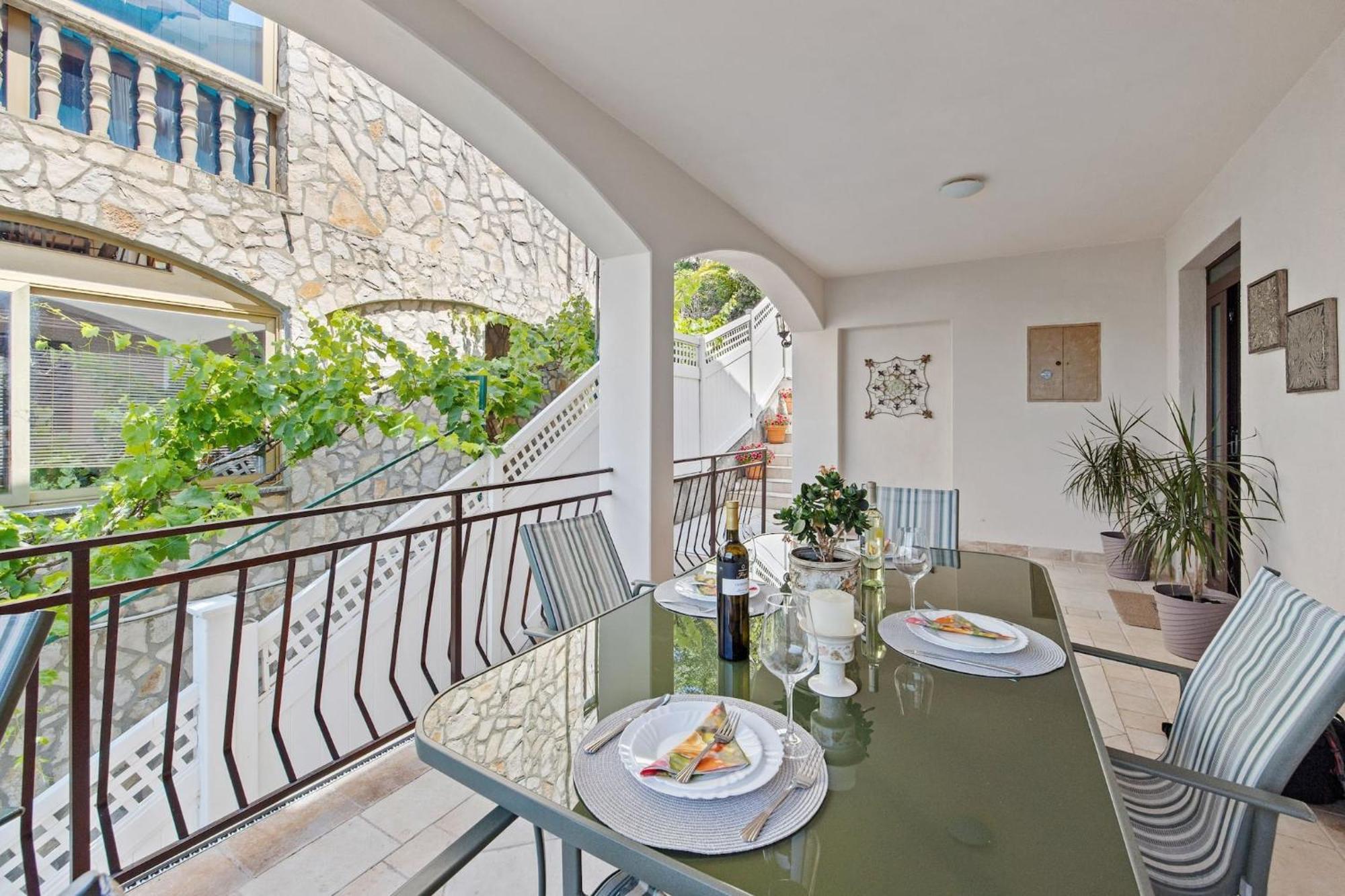 Apartments Lady M Rabac Esterno foto